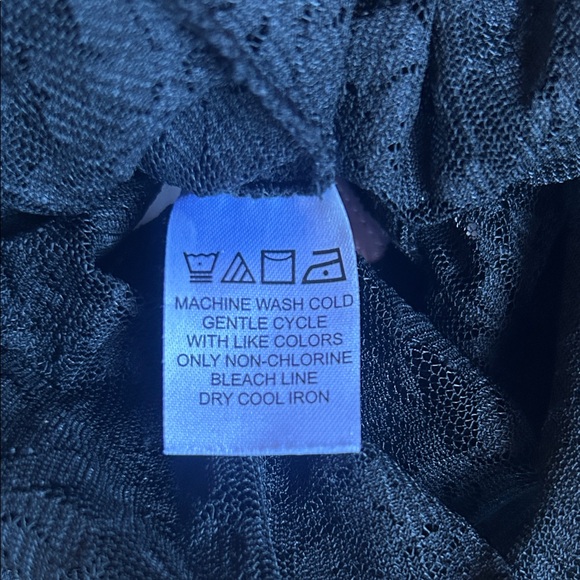 Linea Donatella Elegant Black And Light Pink Lace Chemise. Padded. Medium - Picture 14 of 14